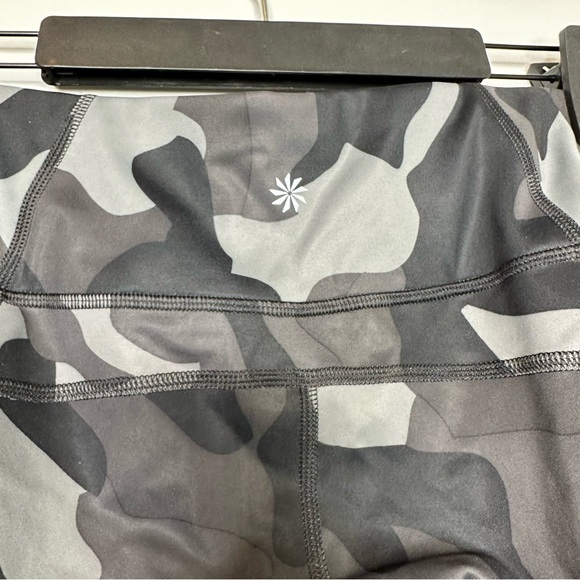Athleta High Rise Camo Print Petite Leggings - Picture 4 of 7